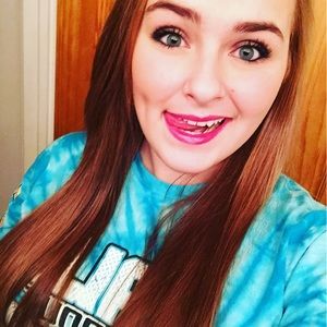 Meet your Posher, Janna