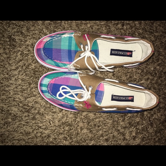 Size 9 US POLO ASSN shoes - Picture 2 of 4