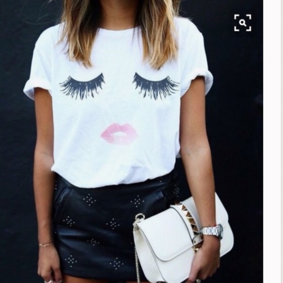 April Spirit Tops - April Spirit "Bat Your Lashes" Tee