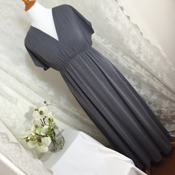 Size 1X and 2X Gray short sleeved maxi dress.B013 - Picture 2 of 5