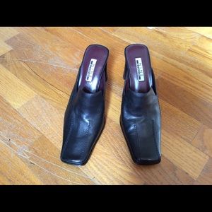 Nine & Company Shoes