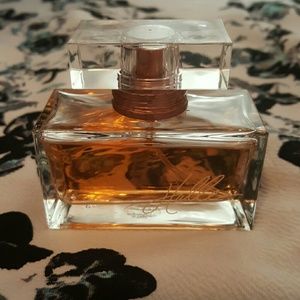 Halle Berry perfume!!!