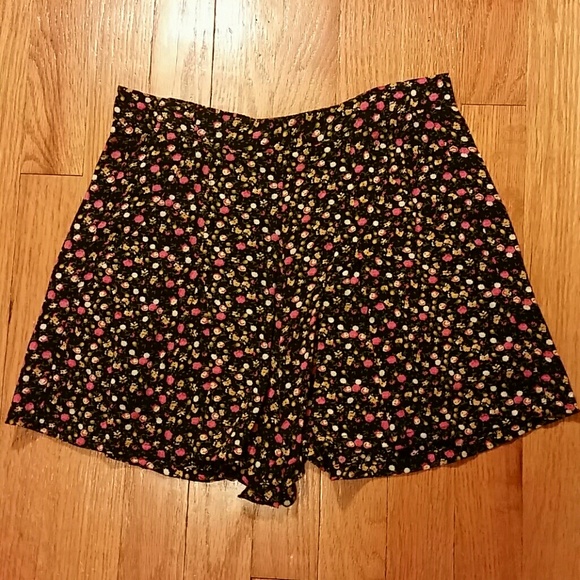 LUCCA COUTURE floral shorts with pockets