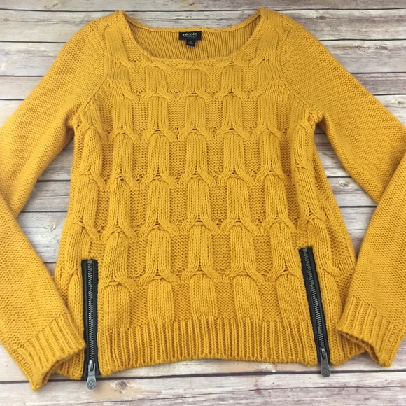 Nicole Miller Sweaters - Nicole Miller braided knit sweater Zippers