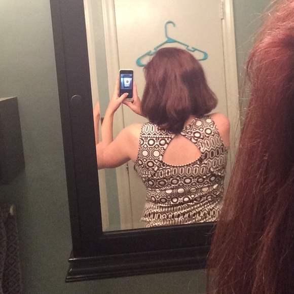 Patterned Tank - Picture 3 of 4