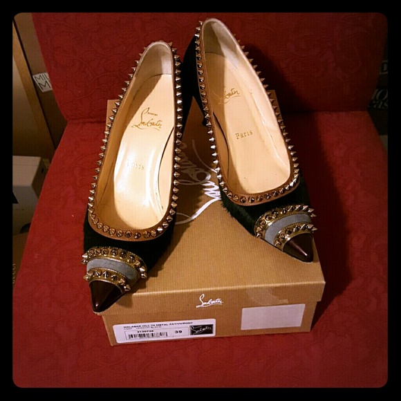 SOLD!!!!!CHRISTIAN LOUBOUTIN