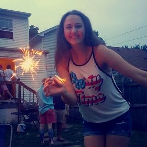 Meet your Posher, Vicky