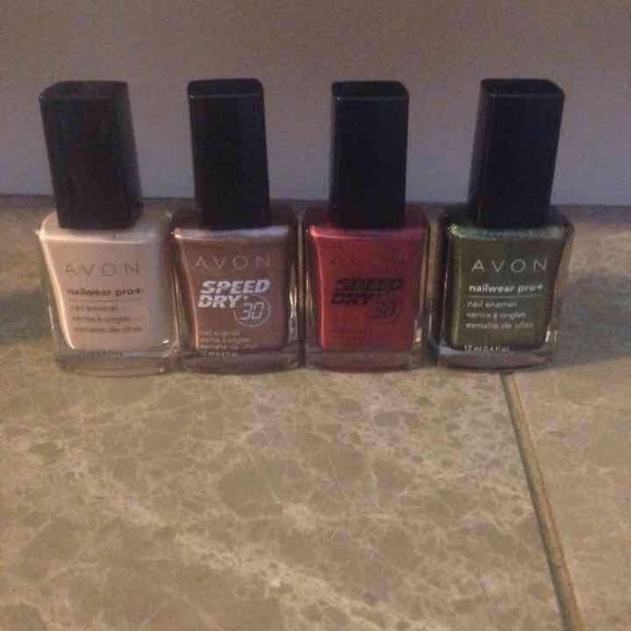 Makeup - Picture 2 of 4