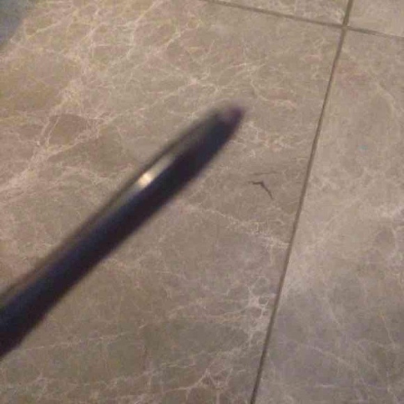 Makeup - Picture 4 of 4