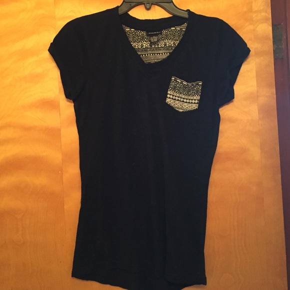 Aztec Print size small tee