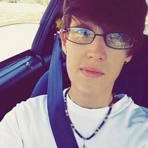 Meet your Posher, Sasha