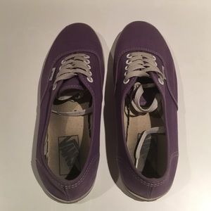 Purple vans size 7.5