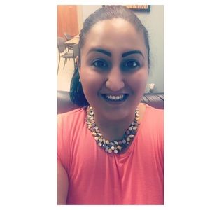 Meet your Posher, Bia