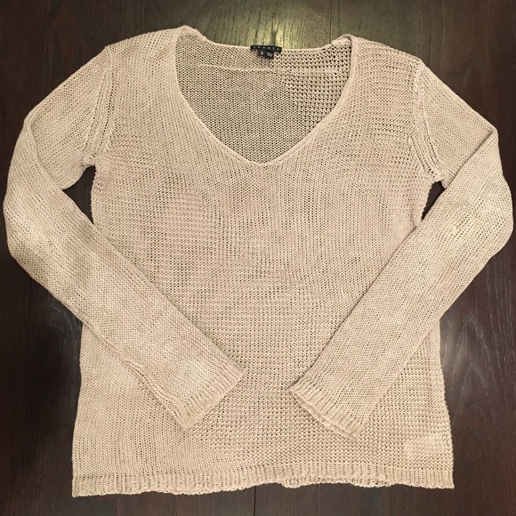 NWOT Theory linen perfect transition sweater