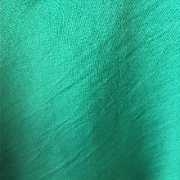 🚨FC🚨12 St by Cynthia Vincent Silk Cami - Picture 2 of 4