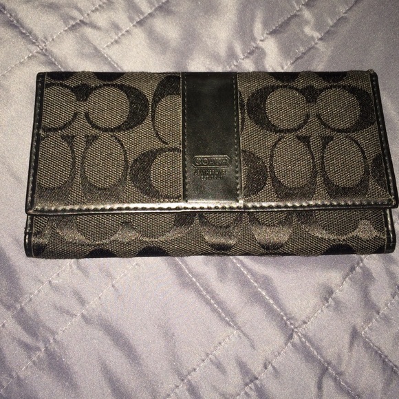 Coach wallet
