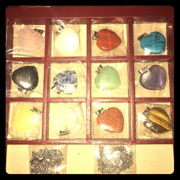 Stone necklace set