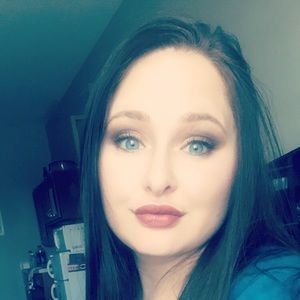 Meet your Posher, Deanna