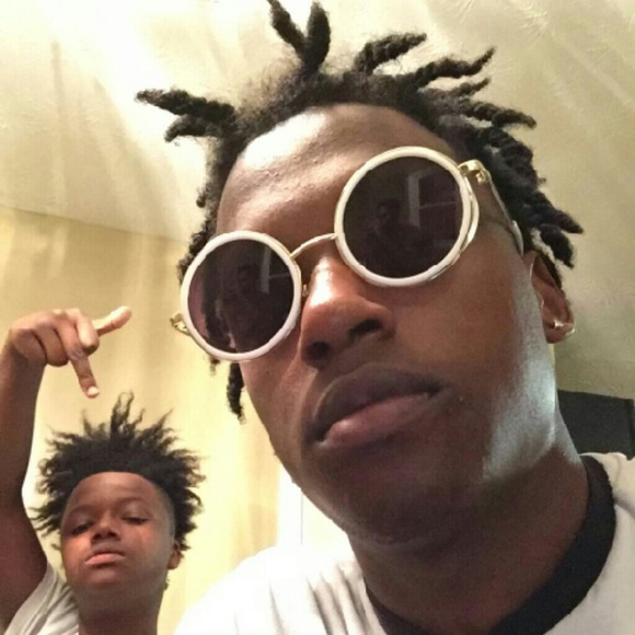 Meet your Posher, Steve - Picture 1 of 1