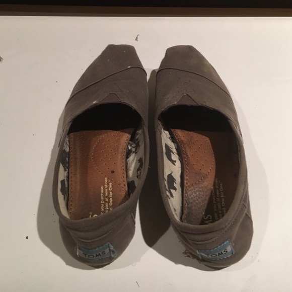 Grey Toms size 8