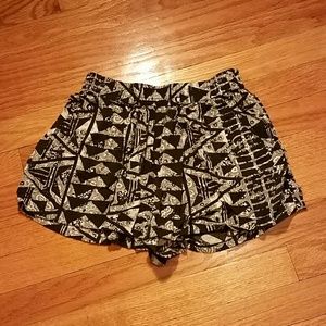 MOSSIMO Aztec shorts with pockets
