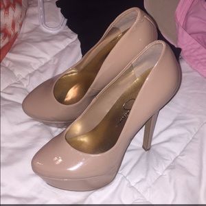 Jessica Simpson heels