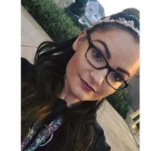 Meet your Posher, Leeah