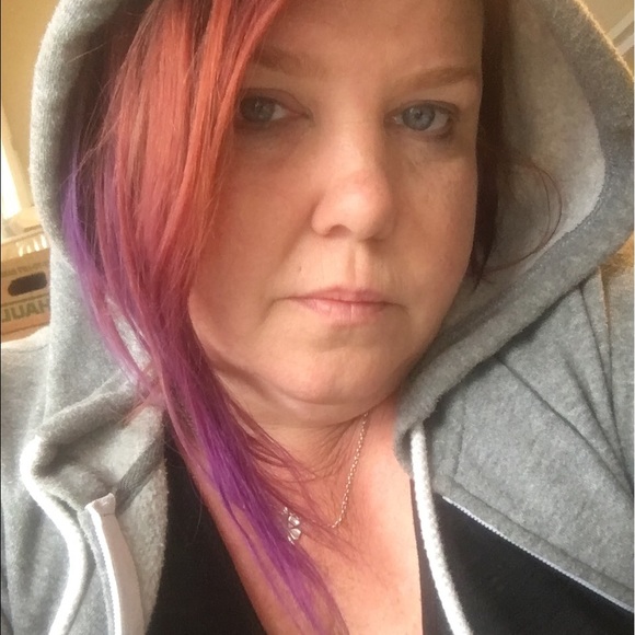 Meet your Posher, Misty - Picture 3 of 8