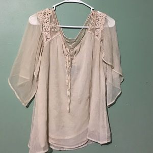 flowy Isabella Rodriguez shirt! In good condition