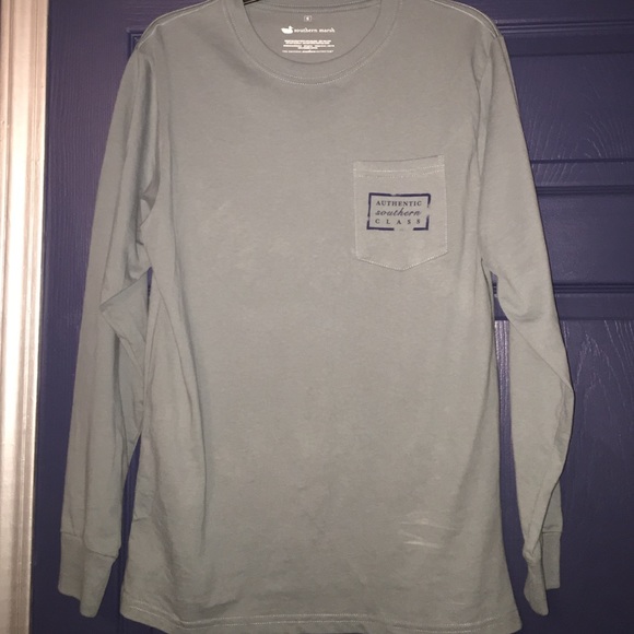 Long sleeve t shirt