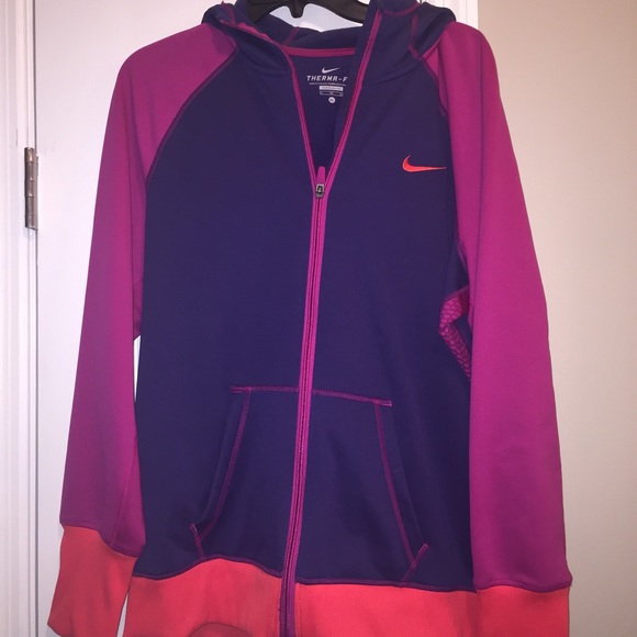 Nike therma-fit jacket