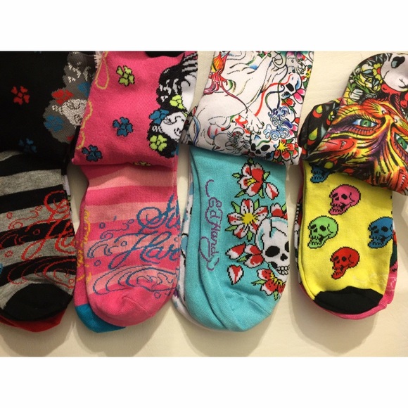 12 Ed Hardy socks  - ($2 each) - Picture 2 of 3