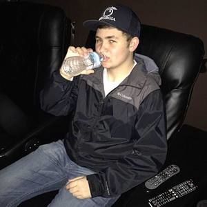 Meet your Posher, Ryan