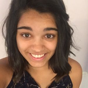 Meet your Posher, Chloe