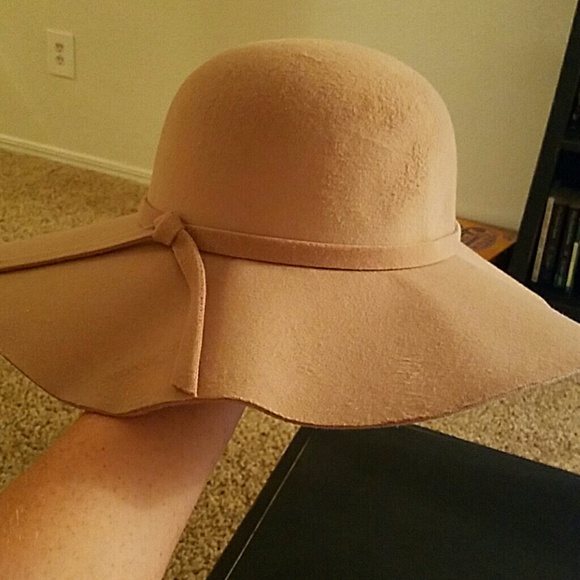 Tan hat - Picture 4 of 4