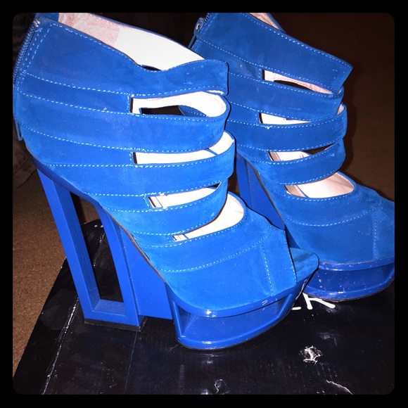 Velvet blue heels