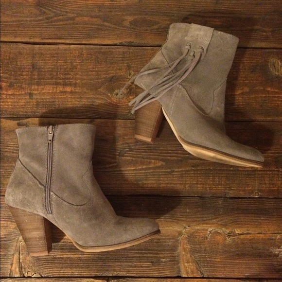 ✨Free People fringe booties✨
