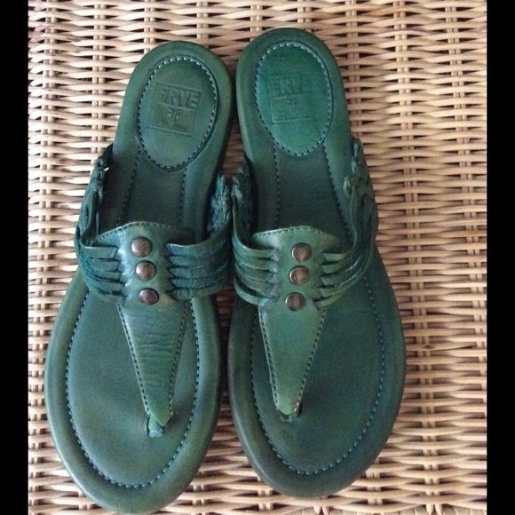 SOLD Frye Sandals Green leather Slides 6.5 - Picture 1 of 3