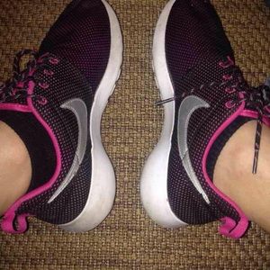 Nike Roshes