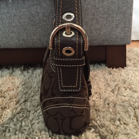 Coach small brown handbag - Picture 3 of 4