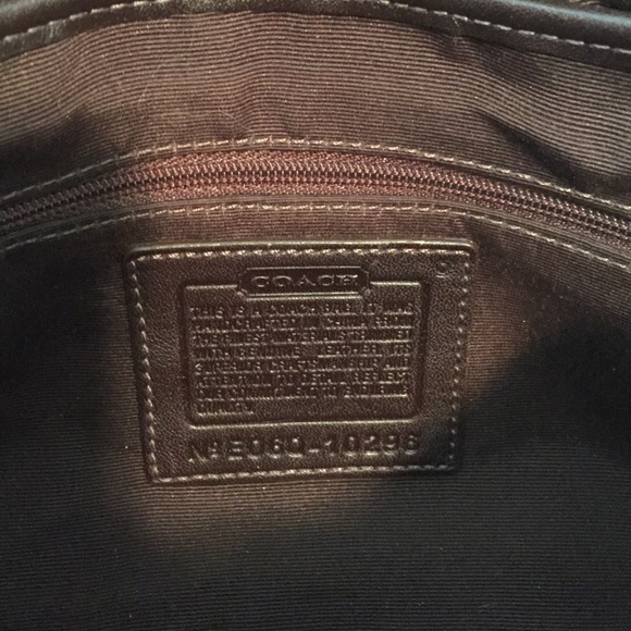 Coach small brown handbag - Picture 4 of 4