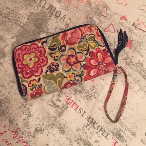 Vera Bradley Wallet/Wristlet