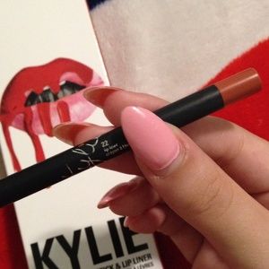kylie lip kit ♡ 22