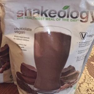 1 bag of Vegan Chocolate Shakeology
