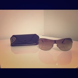 Ray Ban women's sunglasses- great condition!