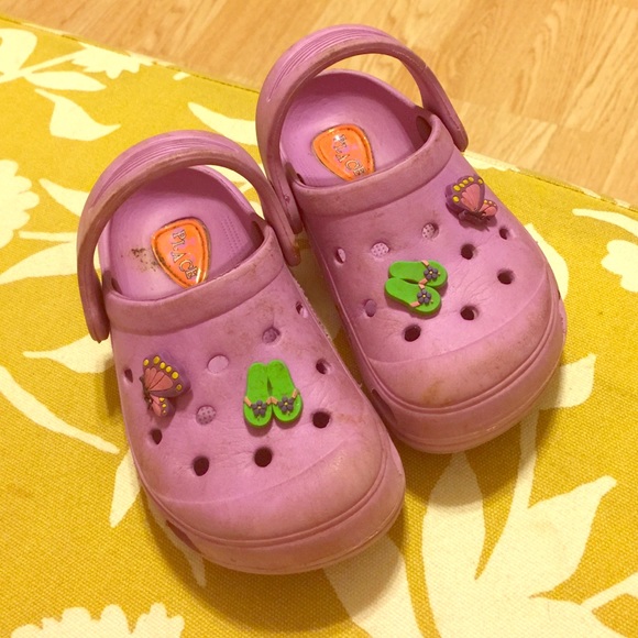 💕Children's Place Croc Like Sandals, Toddlers 8💕