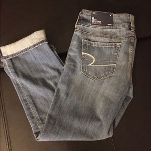 American Eagle Artist Crop Size 8. New with tags.