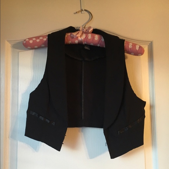 Black vest