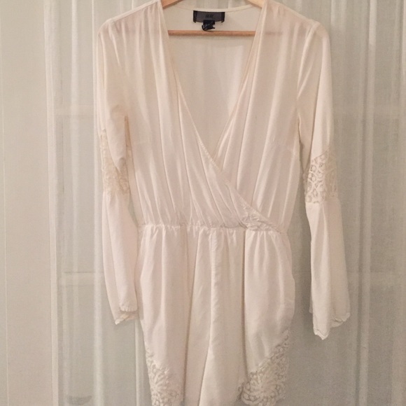 white jumper