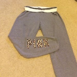 PINK sweatpants in heather grey